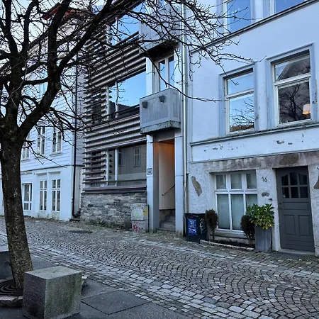 Central Apt - Near The Fish Market